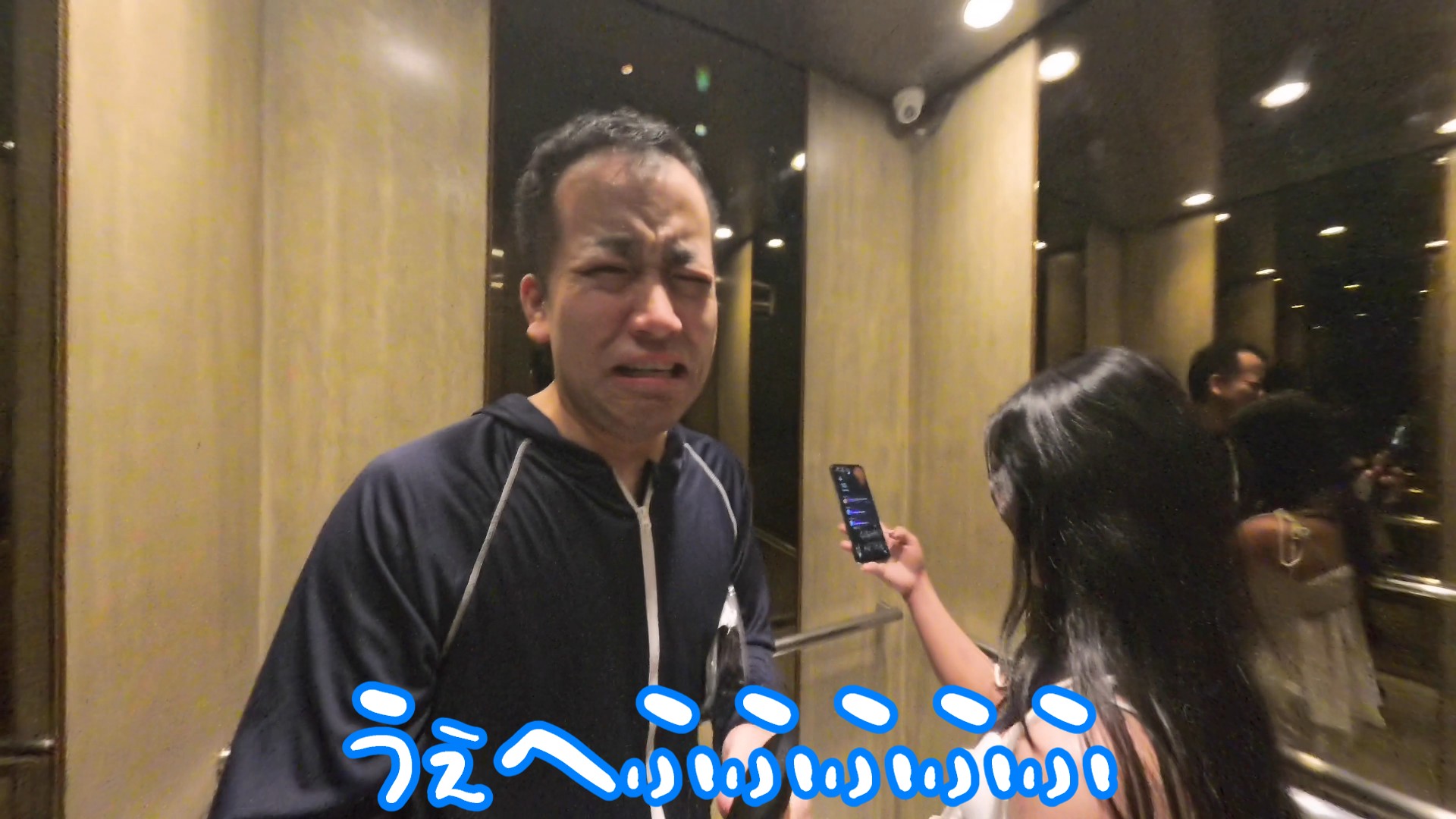 ホテルの屋上プール