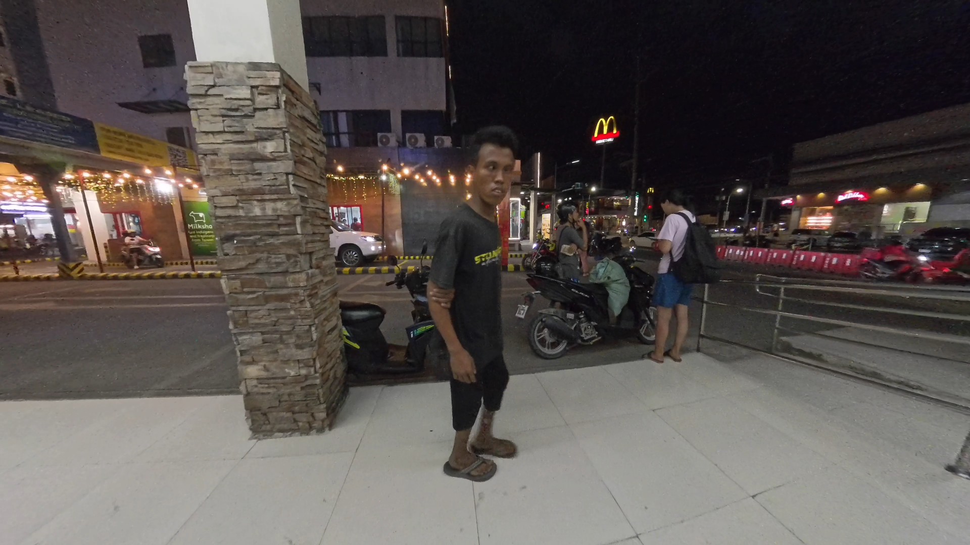 夜のネオトーキョー