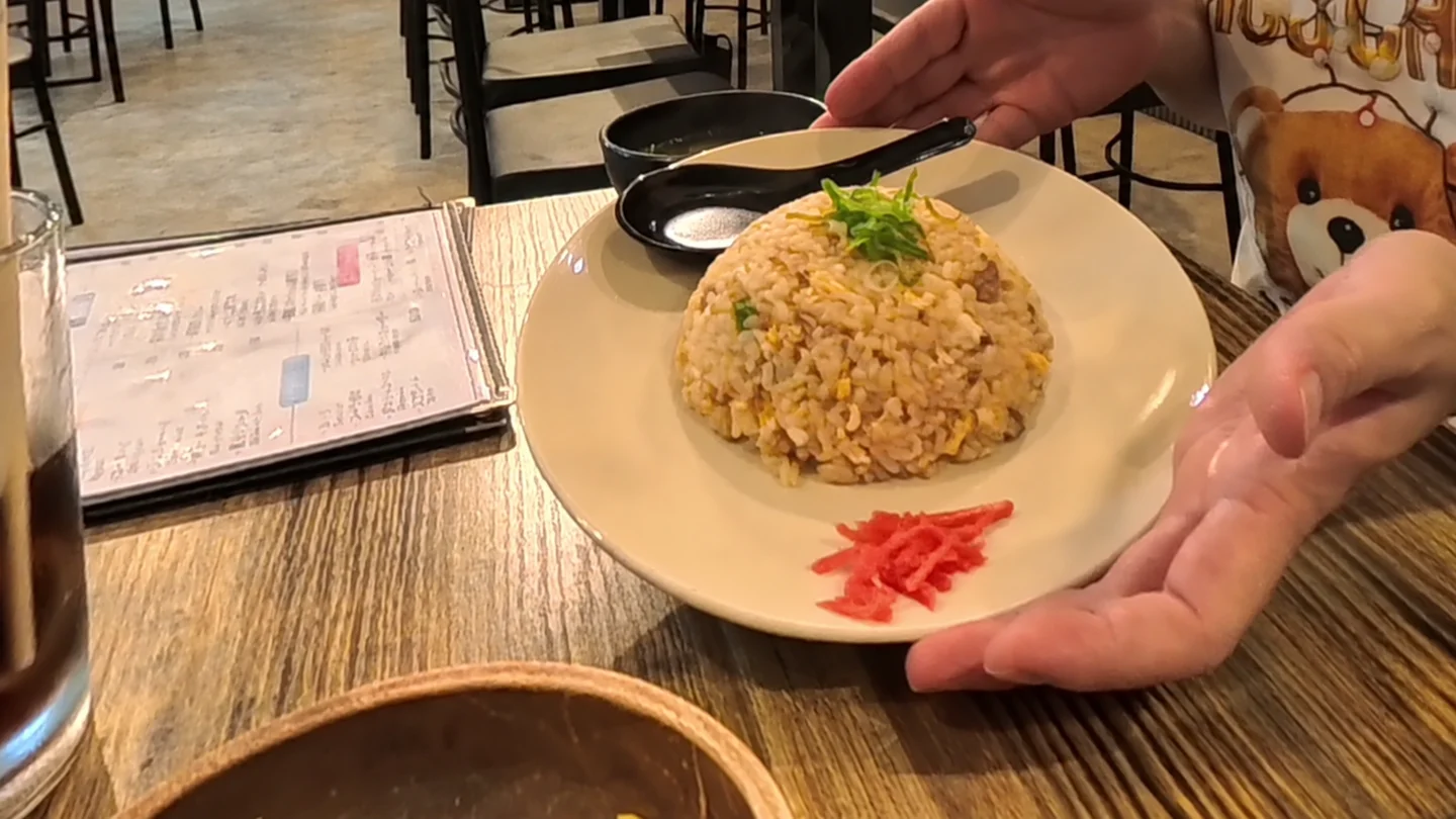 居酒屋ドンちゃんの卵チャーハン